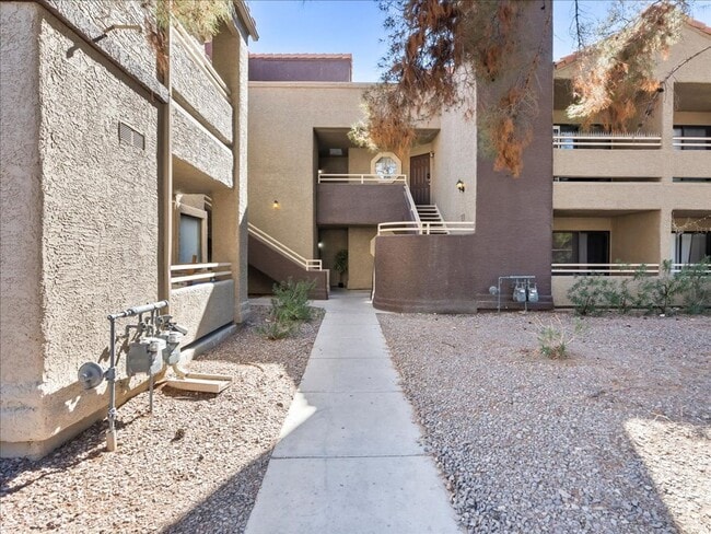 Building Photo - Welcome home