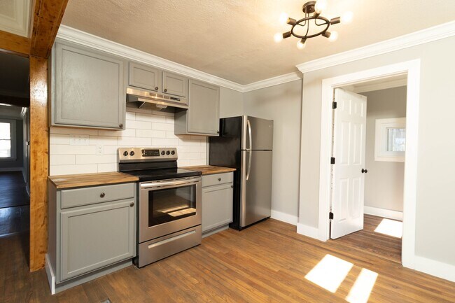 Building Photo - 1900 Edgewood Ave