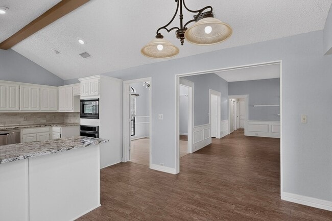 Building Photo - 1207 Mistywood Ln