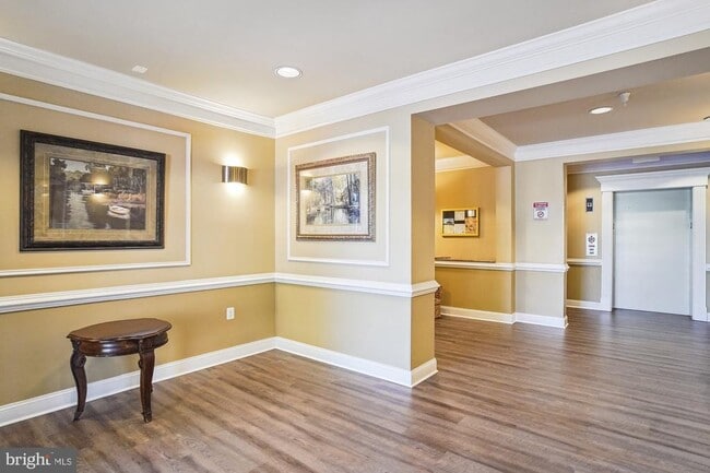 Building Photo - 12824 Clarksburg Square Rd