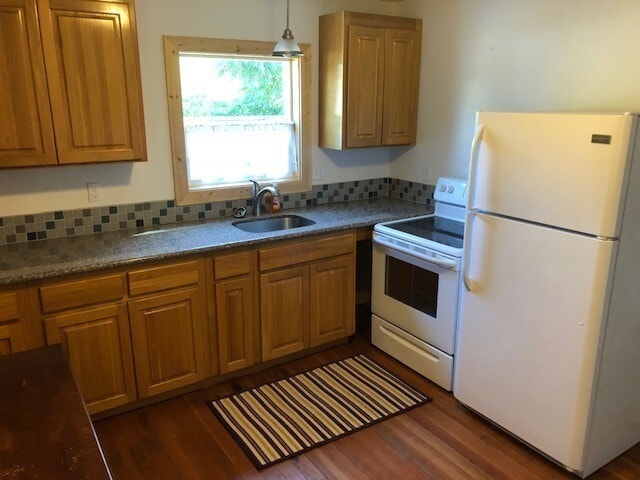 Building Photo - Unique 1 Bed, 1 Bath Apartment- Great Location!