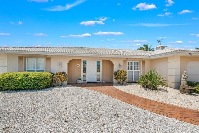 Building Photo - 614 Gladstone Ln