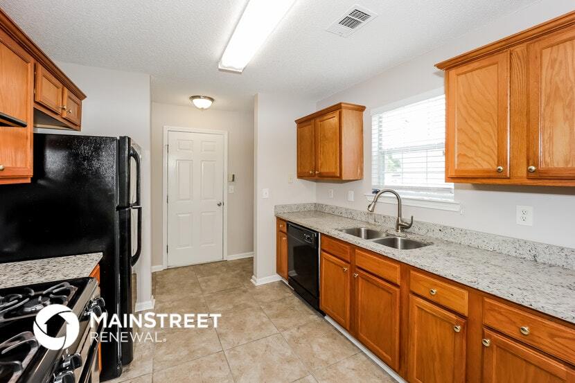 Building Photo - 714 Rosewood Cir