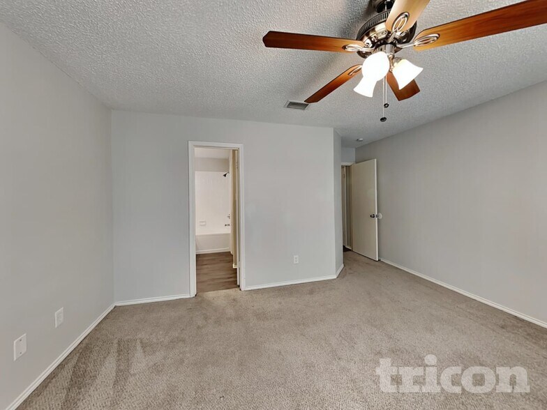 Building Photo - 4137 Stinwick Ln