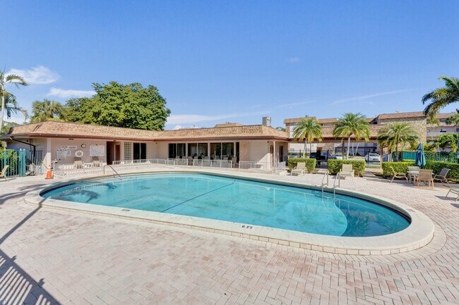Building Photo - 2430 SW 81st Ave