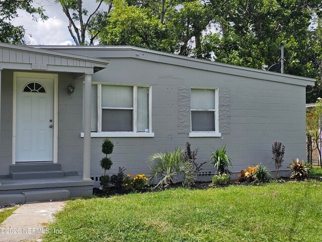 Building Photo - 2736 Lippia Rd