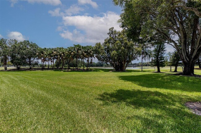 Building Photo - 16171 Blatt Blvd