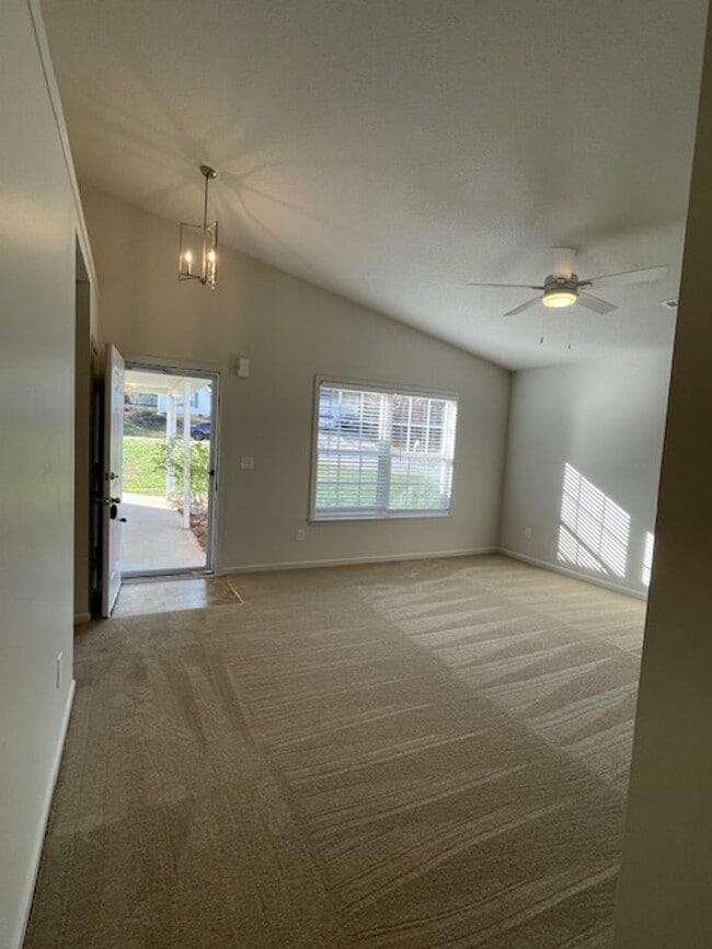 Building Photo - Single Story - 3 bedrooms, 2 baths, spacious living room, kitchen & a 2 car garage, located on a ...