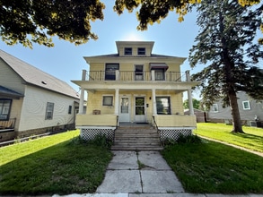 Building Photo - 1303 S 19th St