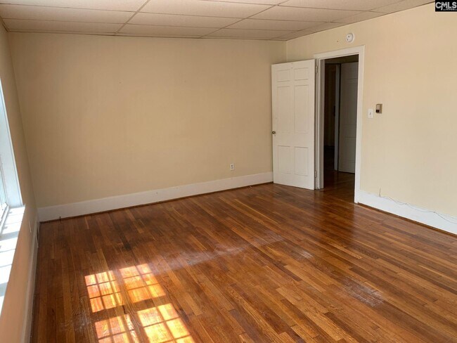 Building Photo - 1006 Marion St