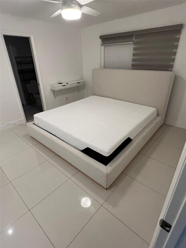 Building Photo - 10153 SW 51st St