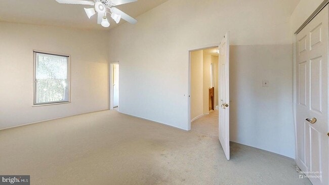 Building Photo - 6279 Walkers Croft Way
