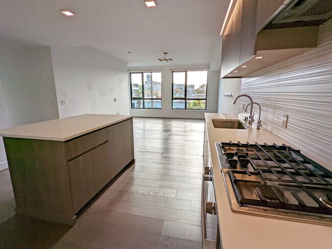 Building Photo - 1300 22nd St