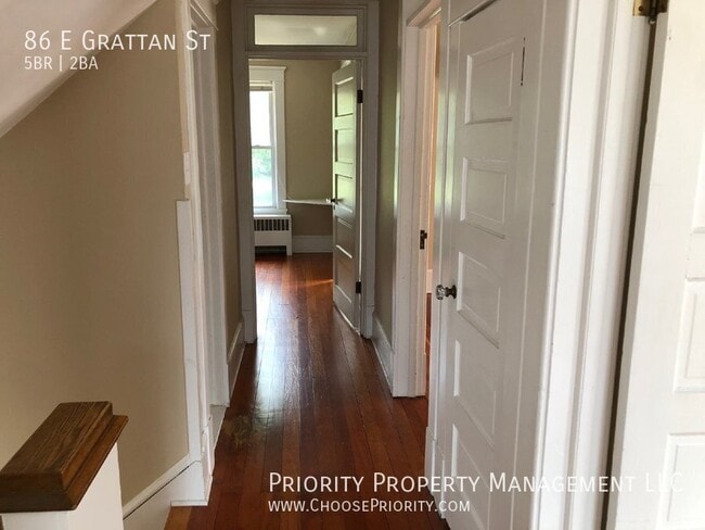 Building Photo - 86 E Grattan St