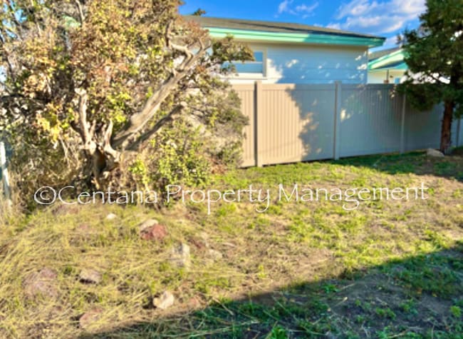 Building Photo - Pet friendly 2 bedroom house with a large lawn! (Better pictures coming soon).