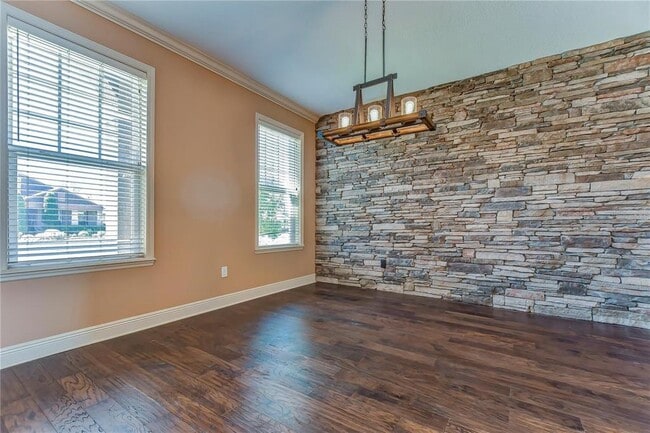 Building Photo - 19391 Long Lake Ranch Blvd