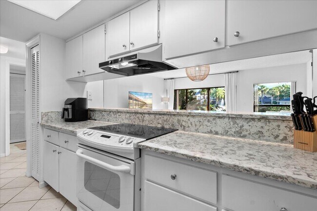 Building Photo - 11863 Wimbledon Cir