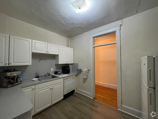 Building Photo - 54 Egmont St