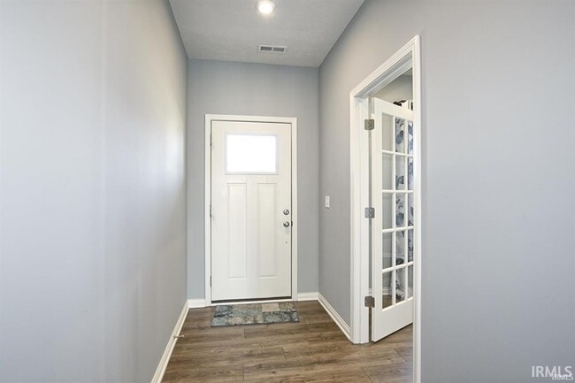 Building Photo - 11134 Ensle Dr