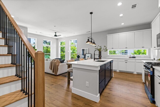 Building Photo - 4709 Virginia Ave