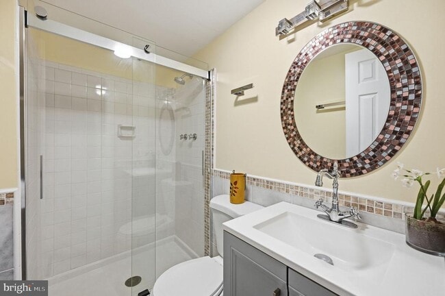 Building Photo - 2506 Pinoak Ln