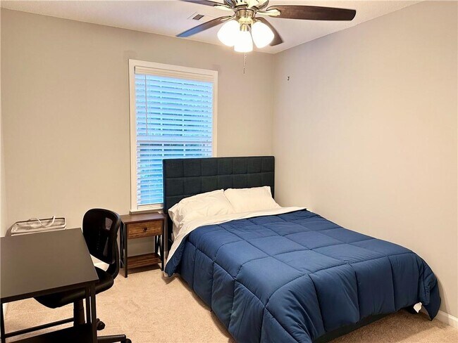 Building Photo - 10900 Wittenridge Dr