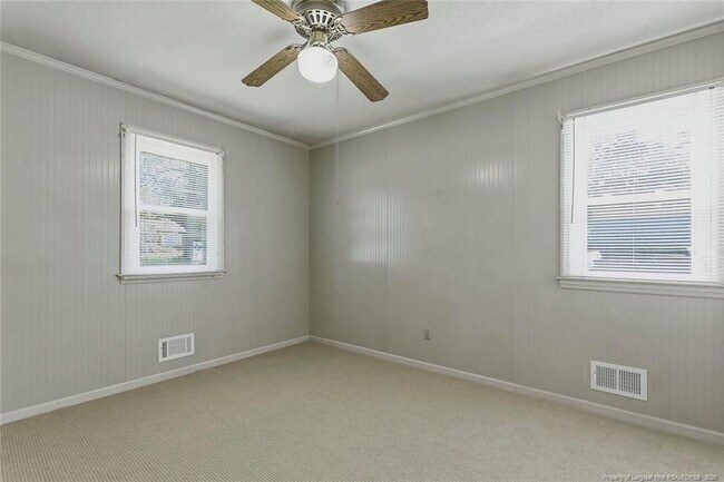 Building Photo - 2902 Cornell Dr