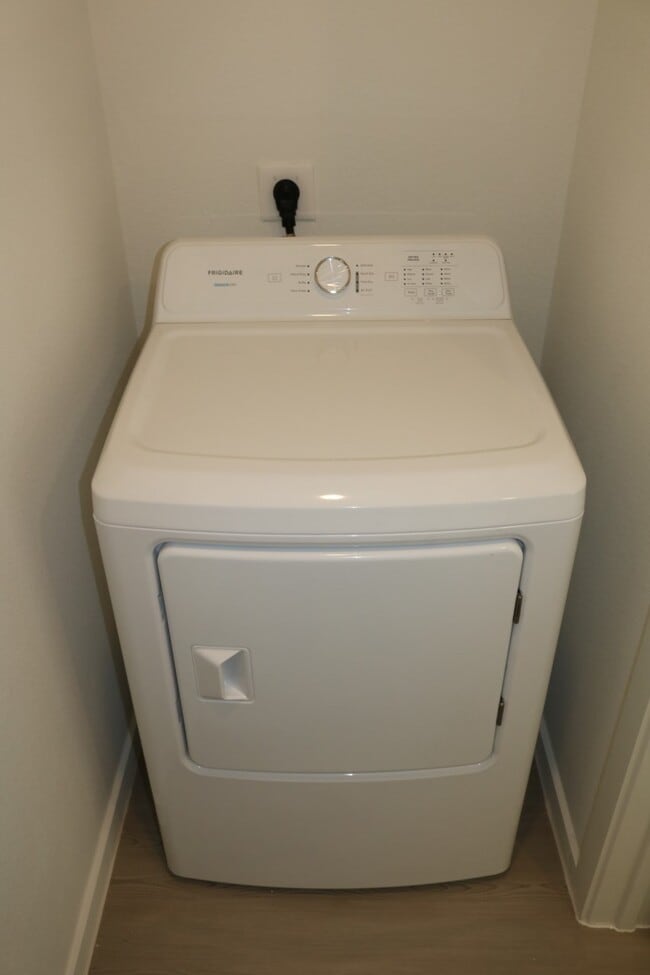 Building Photo - 25303 Leather Leaf Ct