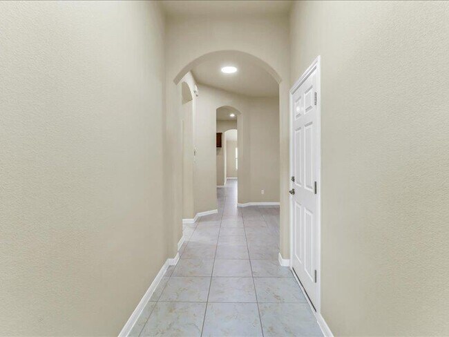 Building Photo - 3513 Dry Brook Crossing