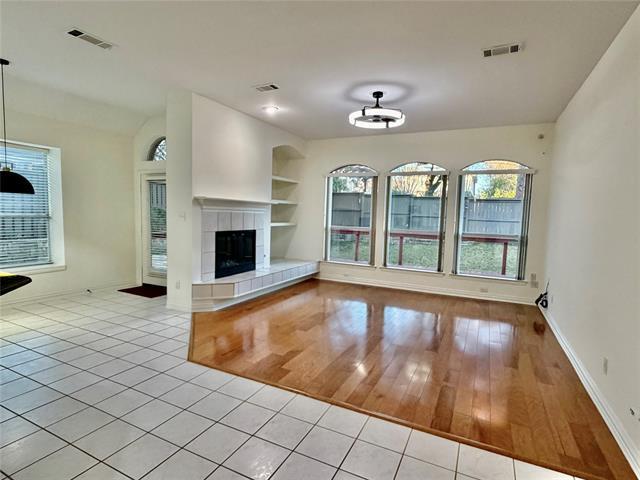 Building Photo - 708 Nettleton Dr