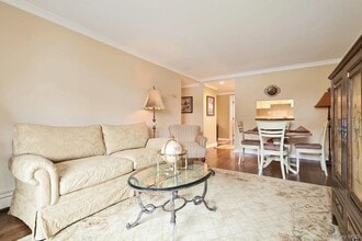 Building Photo - 6902 Narrows Ave