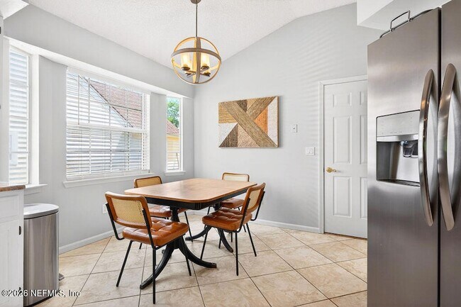 Building Photo - 3534 Millcrest Dr