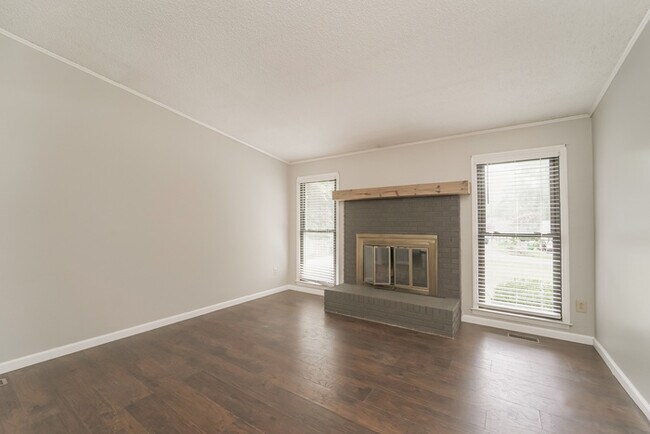 Building Photo - Charming 3 Bedroom in Bessemer City!