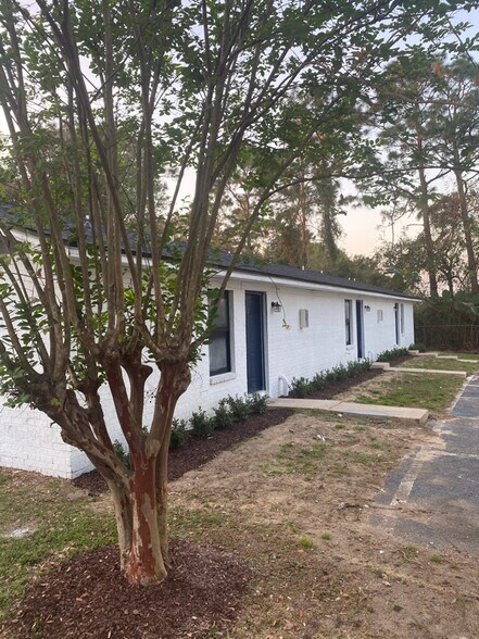 Building Photo - 10163 Guidy Ln