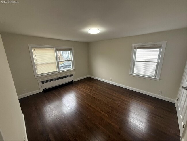 Building Photo - 32 Dunwoodie St