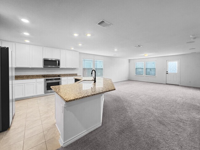 Building Photo - 15307 Electra Cir