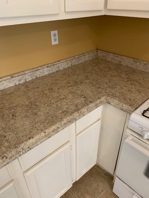 Building Photo - 23703 Cranberry Trail