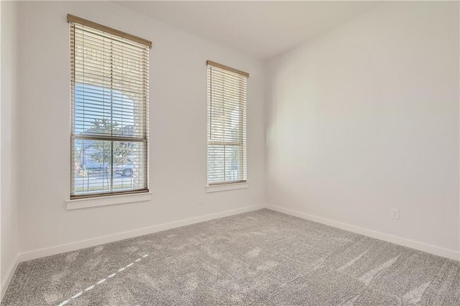 Building Photo - 4504 Post Loop