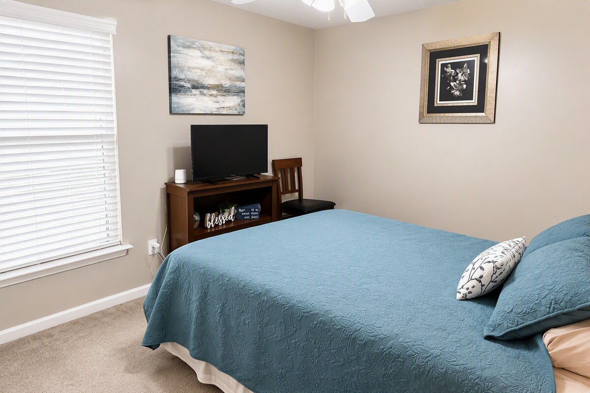 Building Photo - 95 Pine Ridge Dr