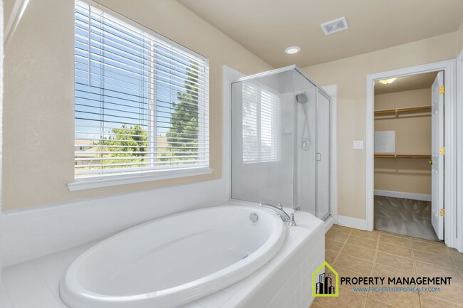 Building Photo - Luxury 5-BR Home Rental in Elk Grove