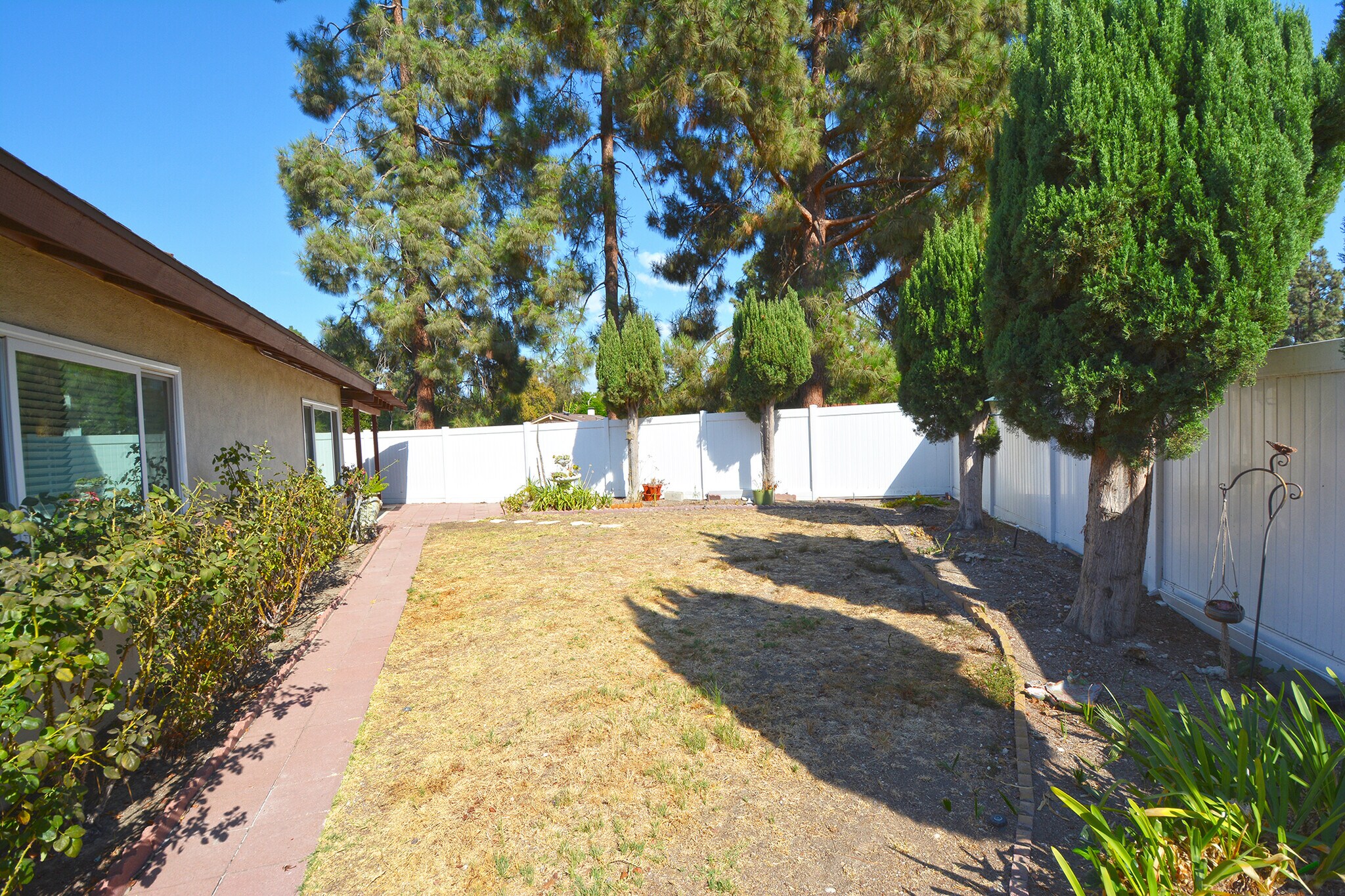 Building Photo - 3025 Morningside Dr