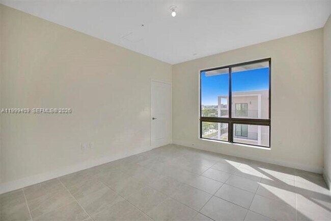 Building Photo - 8265 NW 41st St