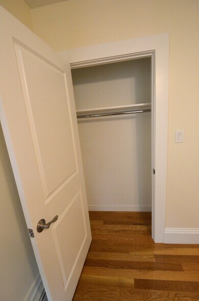 Unit 8 - 35 Brookline St