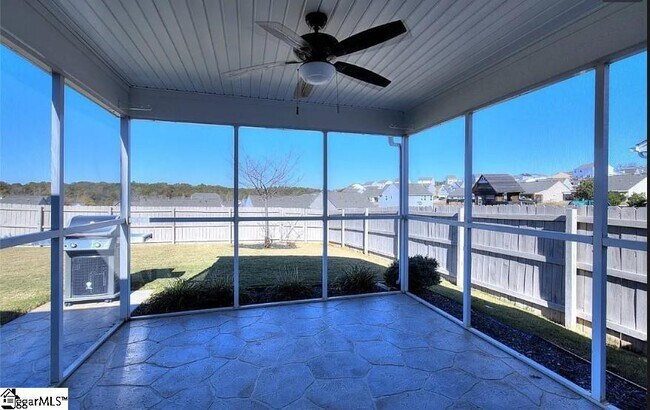 Building Photo - 233 Shale Dr