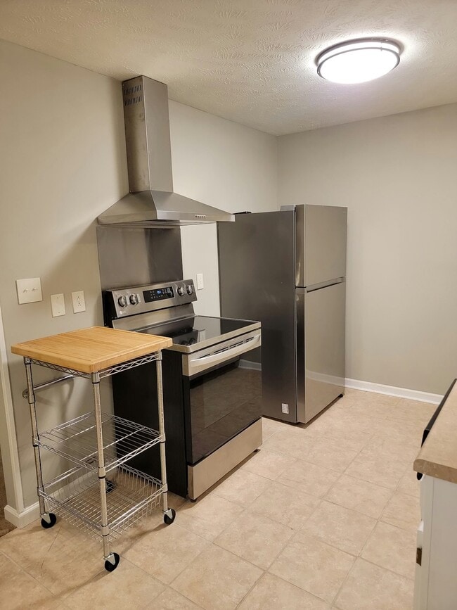 Building Photo - 513 Lumberly Ln