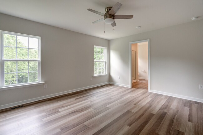 Building Photo - 309 Northfield Heights Lane