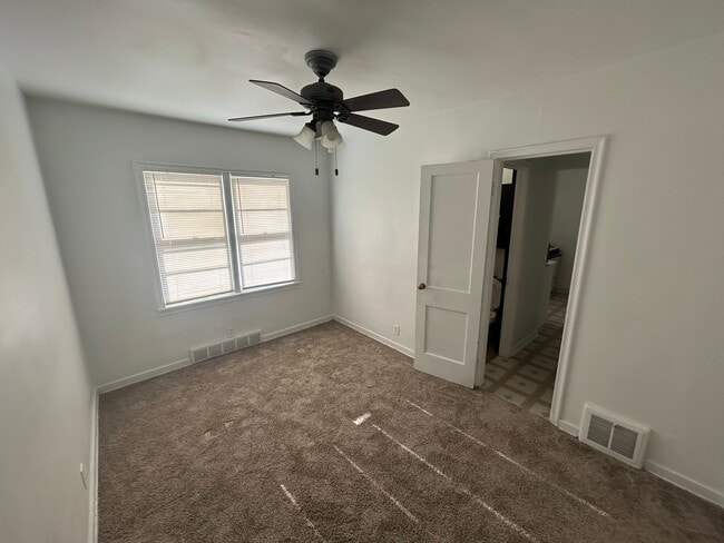 Building Photo - 253 N 29th St