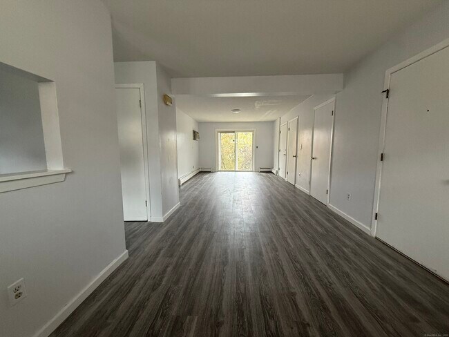 Building Photo - 226 Laurel St