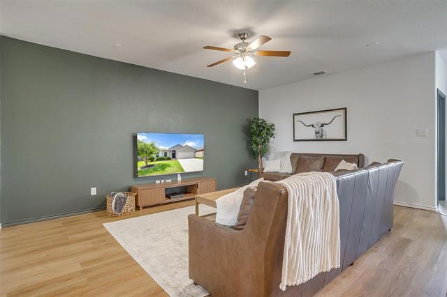 Building Photo - 1424 Doe Meadow Dr
