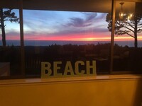Building Photo - Amazing Views from this 3-Bedroom 3 Bath C...